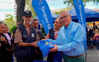 SUPERGIROS COMPROMETIDOS CON LOS LUSTRABOTAS DE PARQUE SANTANDER.