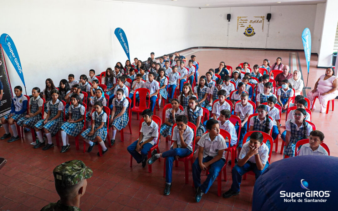 SUPER GIROS Y EL EJÉRCITO NACIONAL TRANSFORMAN LA EDUCACIÓN EN CONVENCIÓN.