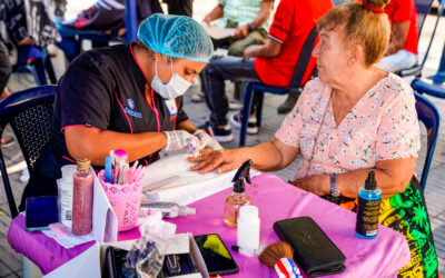 JORNADA DE BELLEZA Y SALUD PARA ADULTOS MAYORES EN CÚCUTA