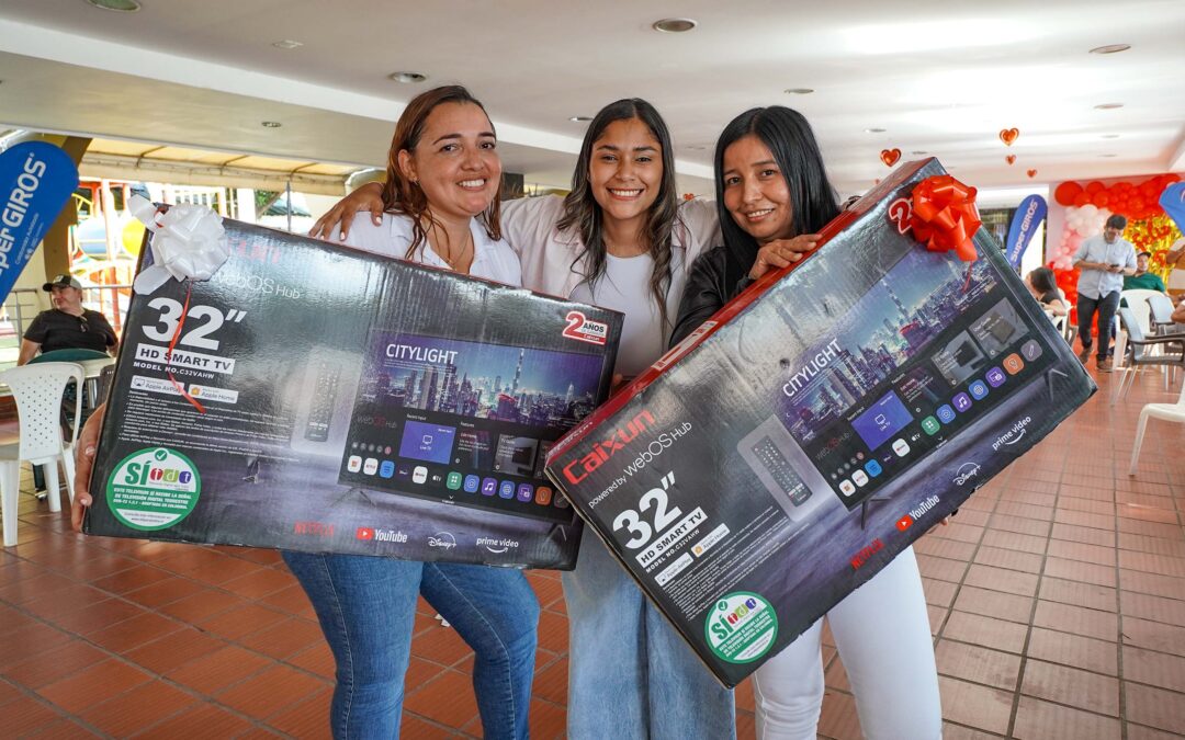 SuperGIROS CELEBRA EL DÍA DEL AMOR Y LA AMISTAD CON SUS COLABORADORES EN EL CLUB CAZADORES