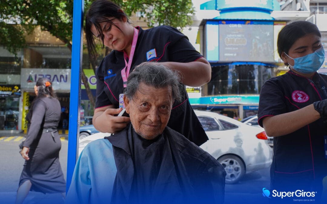 JORNADA DE BELLEZA: 100 ADULTOS MAYORES FELICES