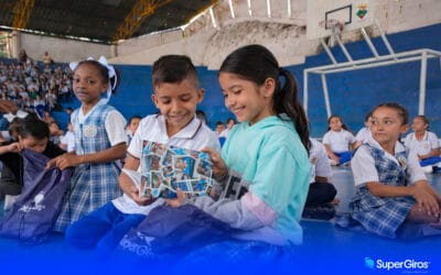 ¡LLEVAMOS MÁS DE 2.400 KITS ESCOLARES!